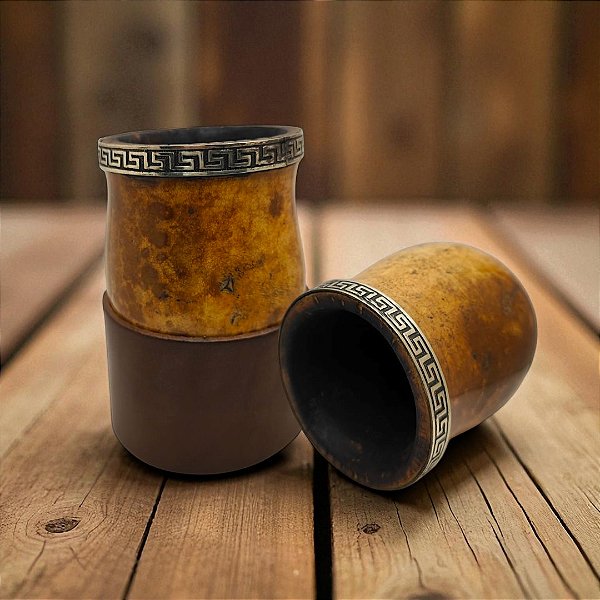 Cuia Bago de Touro de Prongo Natural Artesanal | Alpaca Maciça & Suporte de Couro