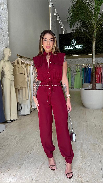 Macacão com Bolsos 5 Estrelas !