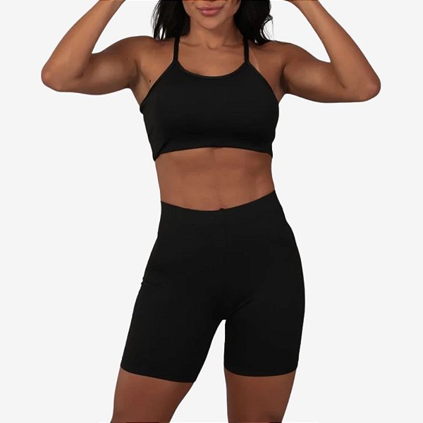 CONJUNTO BRILHO PRETO (BERMUDA ALTURA MÉDIA E TOP COM BOJO)