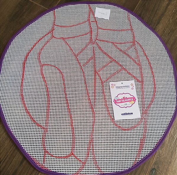 Talagarça desenhada rredonda pés de bailarina 60 cm/Dani talagarça