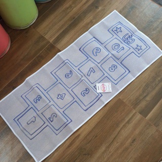 Amarelinha 140/60  talagarça desnhada