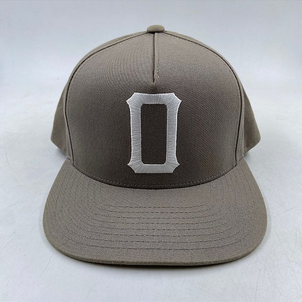 BONÉ OBEY O LETTER