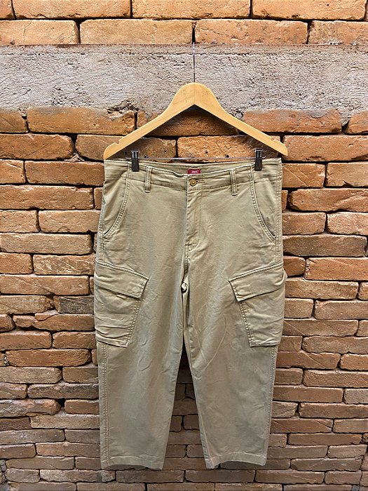 CALÇA LEVIS CARGO BEIGE
