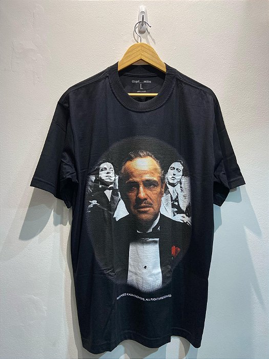 CAMISETA AGED ARCHIVE X ALFA SNEAKERS GODFATHER TRIO