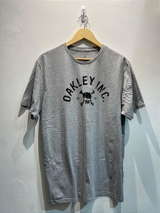 CAMISETA OAKLEY SKULL GREY