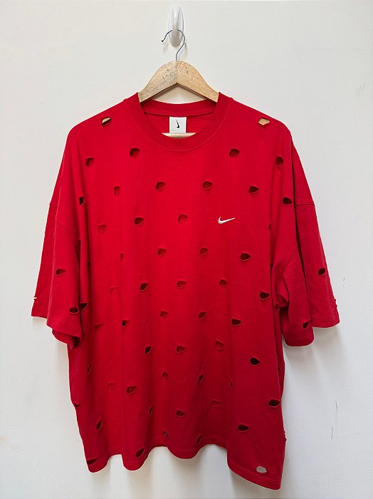 CAMISETA NIKE X JACQUEMUS VERMELHA