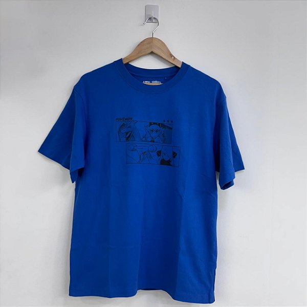 CAMISETA UNIQLO POKEMON MASTERS TRAINERS AZUL