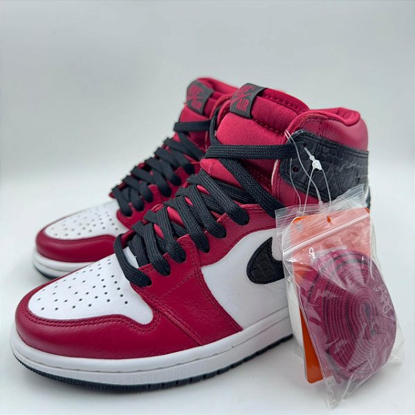 AIR JORDAN 1 SATIN SNAKE CHICAGO