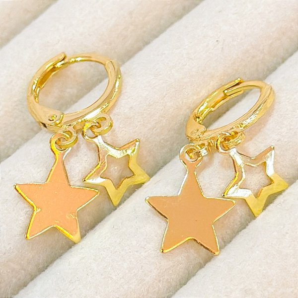 BRINCO ARGOLA COM DUAS ESTRELAS PEND