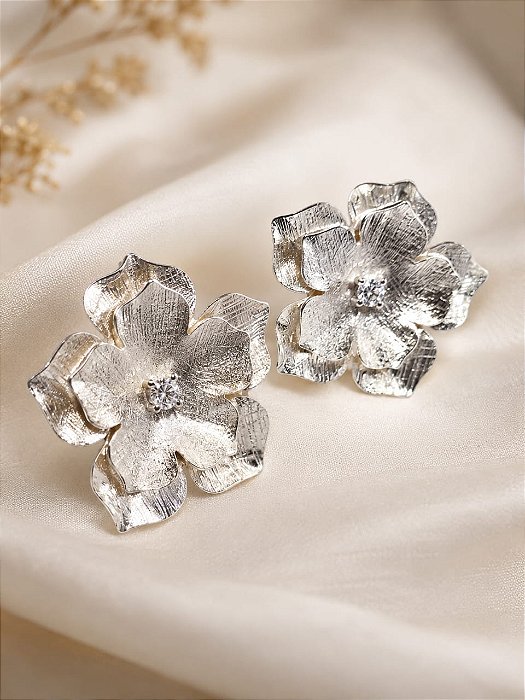 BRINCO FLOR PRATA