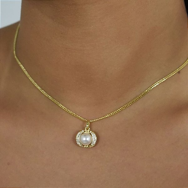 Conjunto - COLAR GARGANTILHA 2 PEÇAS CARTIER 45CM E PINGENTE E PINGENTE COM DETALHES EM ZIRCONIAS E PEROLA CENTRAL DE 6mm 18K