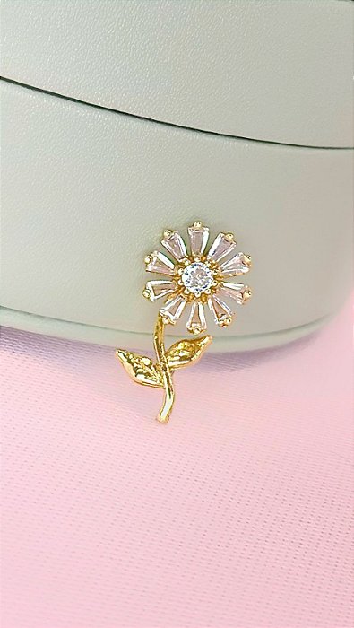 PINGENTE FLOR E CAULE COM FOLHAS NAVETES E CRAV ZI