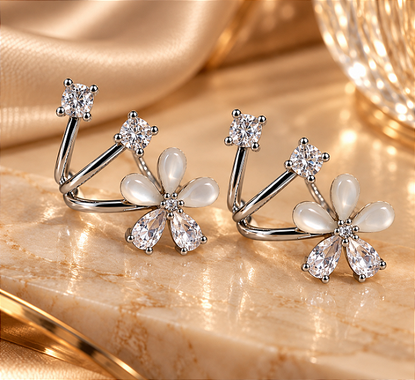 BRINCO EST CUFF TRES AROS FIXOS C FLOR E PONTOS LU