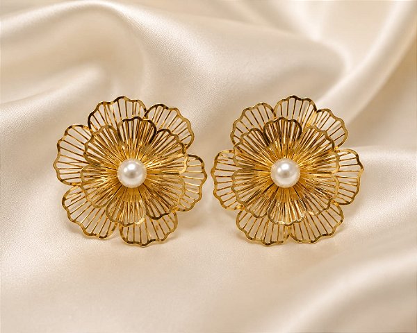 BRINCO FLOR DUPLA TELADA COM PÉROLA
