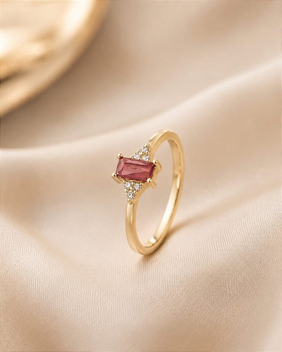ANEL C/ZIRCONIA RUBY RETANG E CAVEJ LADOS