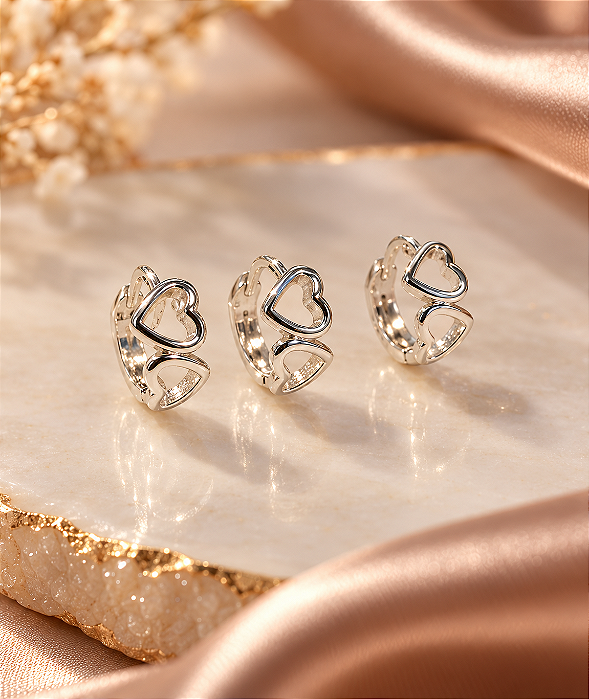 BRINCO TRIO ARGOLINHAS CORAÇÕES VASADOS