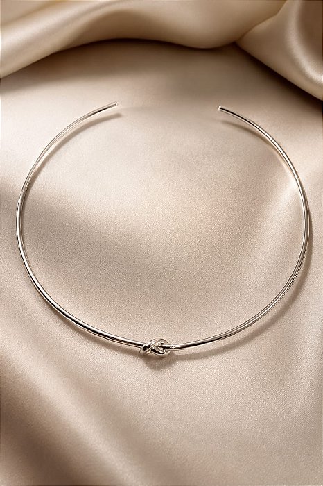 CHOKER ARO COM DETALHE NÓ