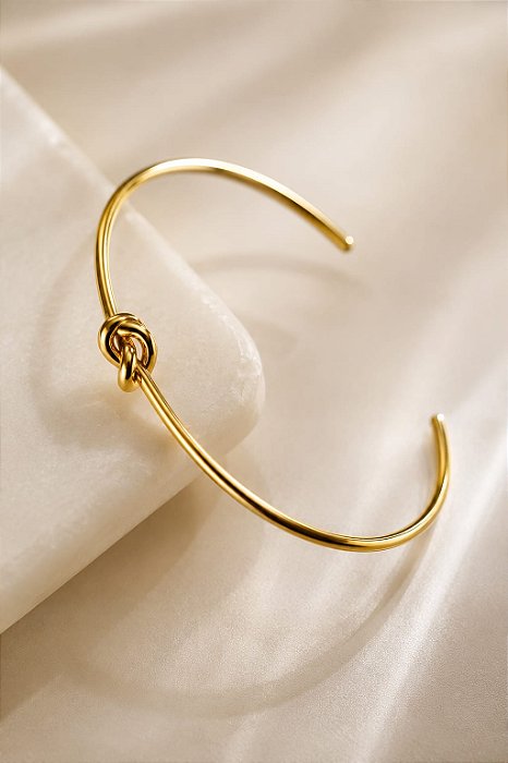 BRACELETE LISO C NÓ CENTRAL REGULAVEL