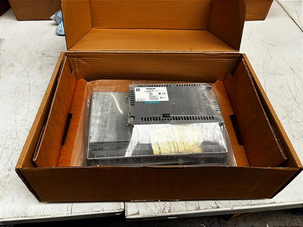 Siemens Simatic Ihm 6av6643-0ba01-1ax0 Série LBM0003277