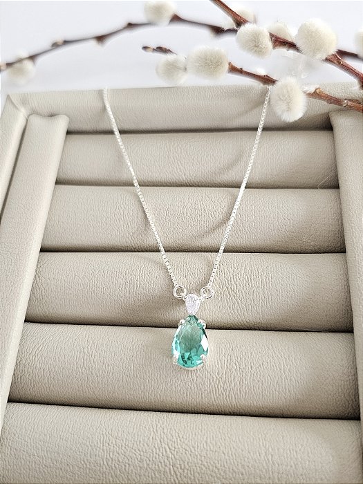 Colar com Pingente Gota em Zircônia Verde