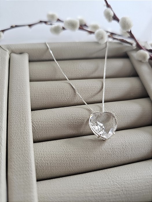 Colar com Pingente Coração de Zircônia Cristal
