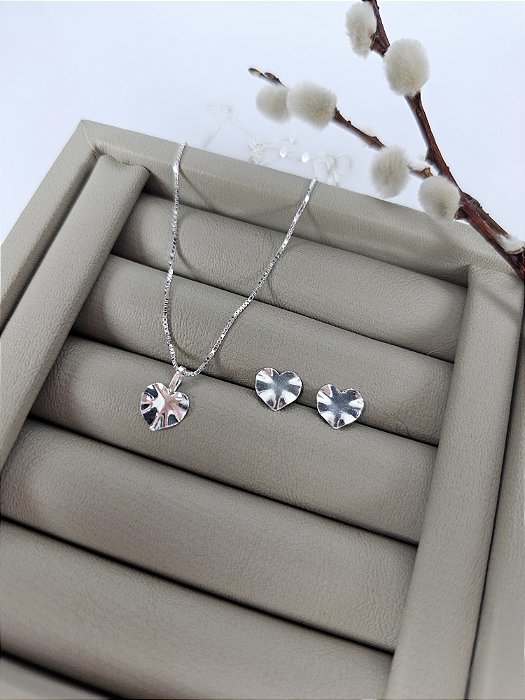 Conjunto Colar e Brinco Coração Amassadinho