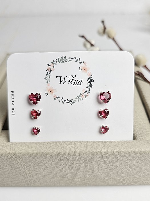 Brinco Trio Ponto de Luz Coração Bordô