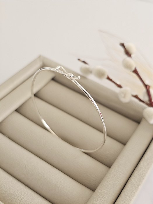 Bracelete Oval Fino com Fecho Trava