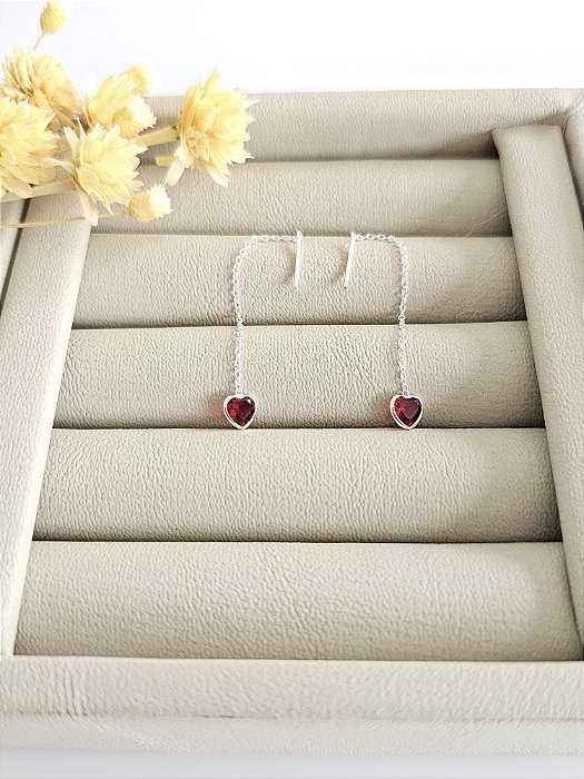 Brinco passante coração vermelho de 5mm