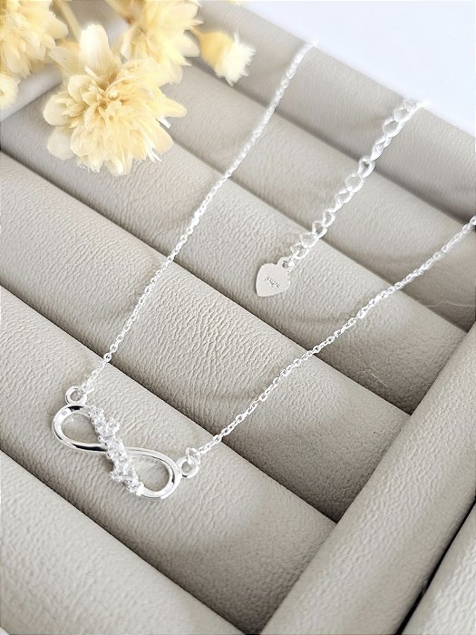 Gargantilha infinito com zircônias cristal