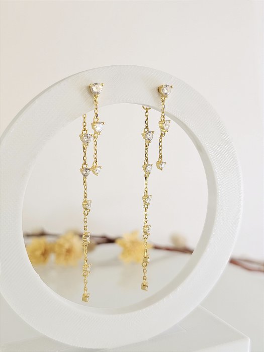 Brinco comprido com ponto de luz prata 925 banhado a ouro 18k