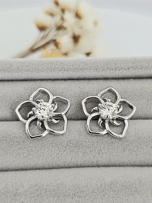 Brinco Flor Moissanite prata 925 com banho de ródio
