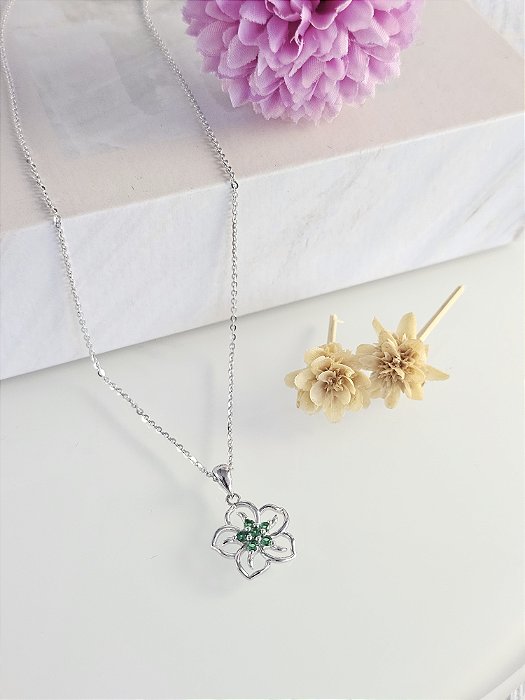 Colar Flor de cerejeira verde prata 925 com banho de ródio