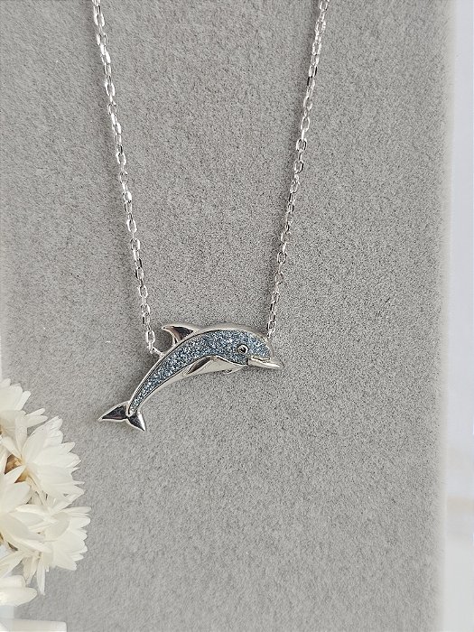 Colar golfinho azul cravejado prata 925 com banho de ródio