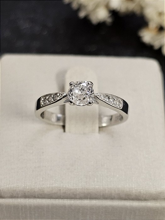 Anel solitário cravejado 5mm prata 925 com ródio