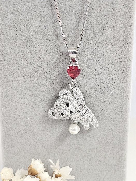 Colar ursinho cravejado coração e pérola prata 925 com ródio