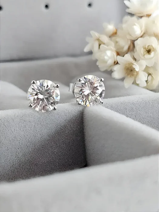 Brinco solitário Moissanite 6,5mm/ 1.0ct prata 925 com ródio