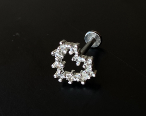 P0674 LABRET RODIO CORACAO VAZADO CRAVEJADO 6MM 1.2