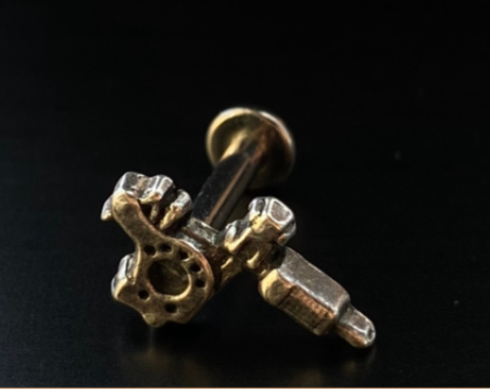 P0600 LABRET TTANIO  MAQUINA DE TATOO PRATA HASTE