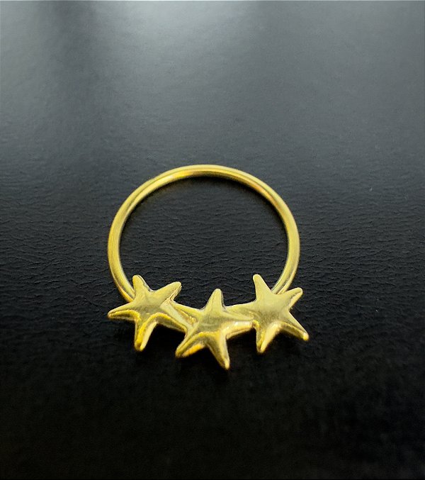 P0213 ARGOLA RODIO DOURADO TRÊS ESTRELAS LISAS 8MM