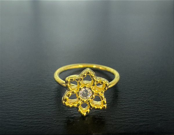 P0203 ARGOLA RODIO DOURADO TORÇAO DAITH FLOR DE LOTUS 8MM