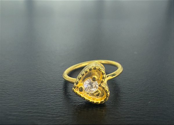 P0202 ARGOLA RODIO DOURADO TORÇAO DAITH CORAÇÃO C/ PEDRA 8MM