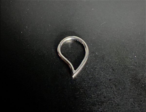 P0722 SEGMENTO TITANIO GOTA VAZADA 8 MM