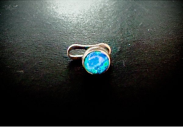 P0754  MICRODERMAL TITANIO  OPALA AZUL 1.6  4MM
