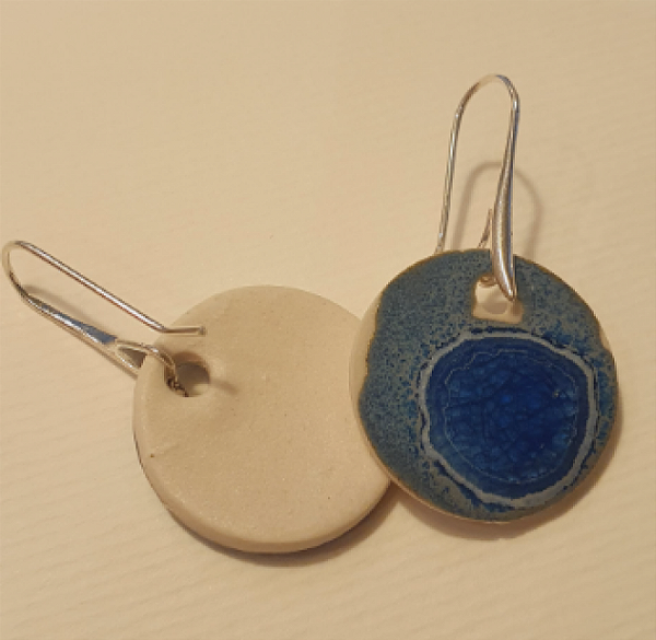 Brinco Ala pequeno de prata e porcelana