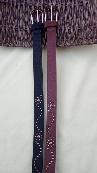 Cinto boho fino tachas étnico