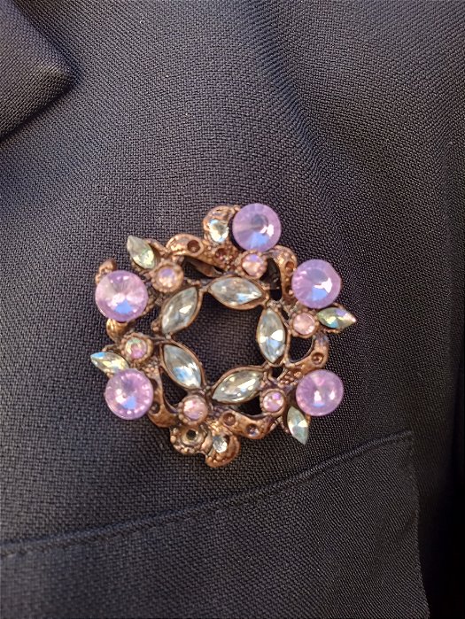 Broche boho floral zircônia