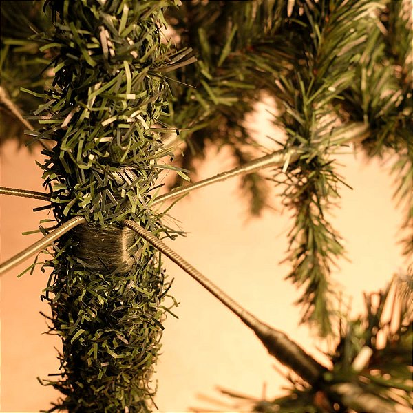 Árvore de Natal Portobelo Verde 1,50m com 350 Hastes