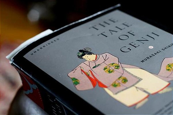 The Tale Of Genji: (Penguin Classics Deluxe Edition)-..