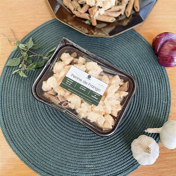 Penne Integral ao Molho Branco e Frango - 400g